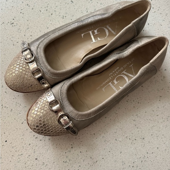 AGL Attilio Giusti Leombruni Brigita Tan Flats
Nude Leather Patent Size 6.5 - Picture 7 of 16